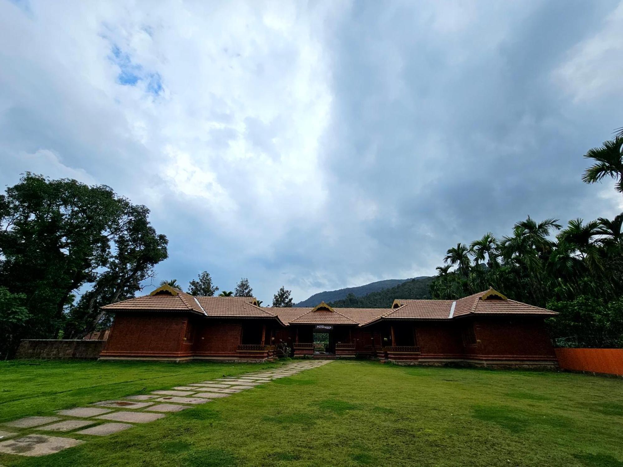 Parampara Resort Chikmagalur Kalasa Eksteriør bilde