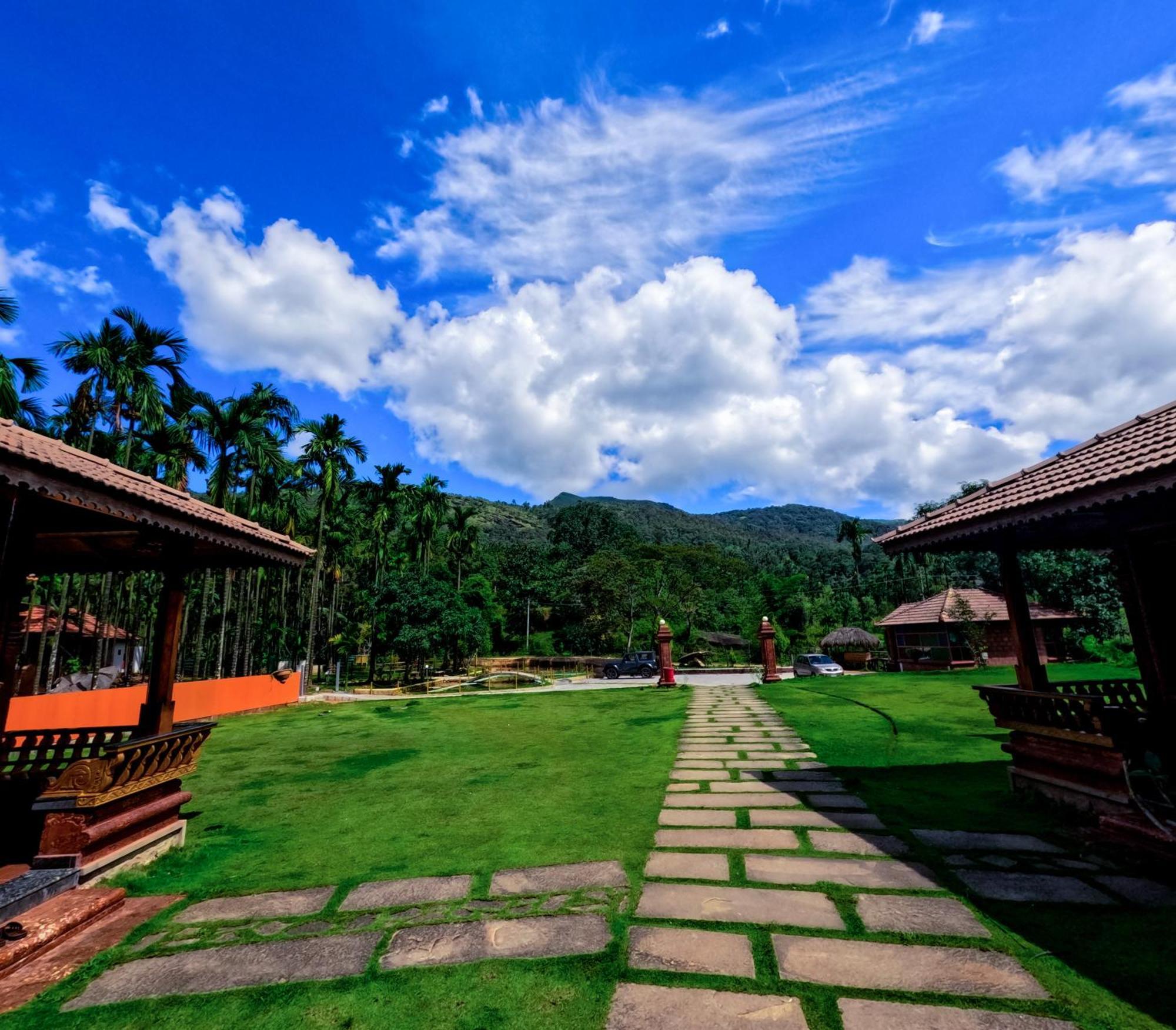 Parampara Resort Chikmagalur Kalasa Eksteriør bilde
